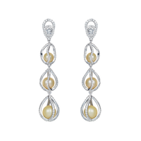 Pen Pearls Chandelier Drops